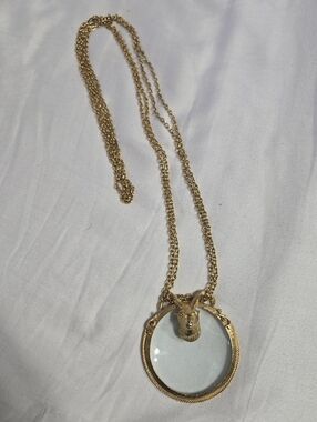 VINTAGE RAMS HEAD OR ARIES MAGNIFIER DOUBLE CHAIN NECKLACE Gold Tone